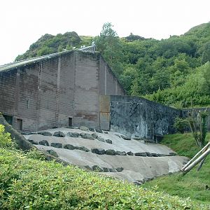 Chimpanzee House & Enclosure - Belfast 2006