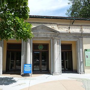 Brookfield Zoo - Old Reptile House