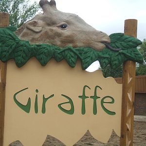 Giraffe sign