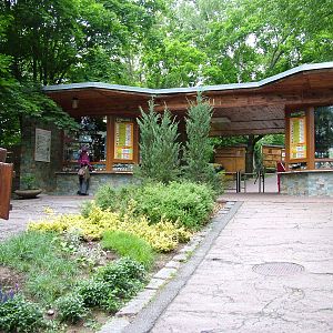 Main Entrance at Brno, 27/05/10