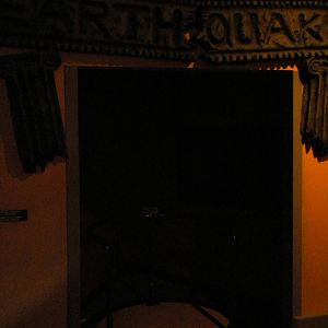 North American Living Museum - Earthquake simulator