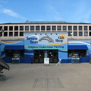 Seven Seas - Exterior