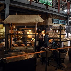 Markethall restaurant at Hannovers Yukon Bay.