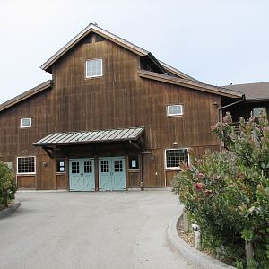 African Savanna - Giraffe Barn Exterior