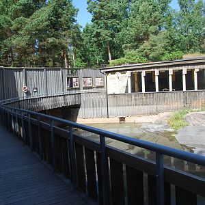 Kolmården Wildlife Park -Snowleopard enclosure