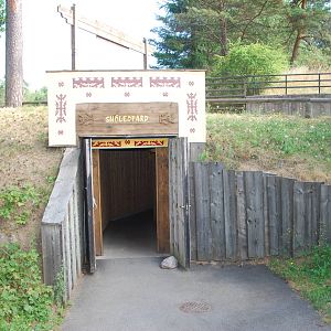 Kolmården Wildlife Park -Snowleopard enclosure