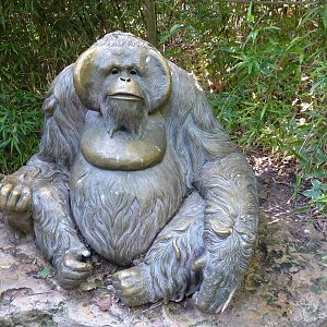 Orangutan/Chimpanzee Complex - Orang Statue