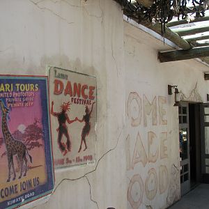 Karibu Village - Island Cafe