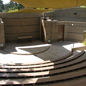 Childrens Zoo - Wildlife Theater