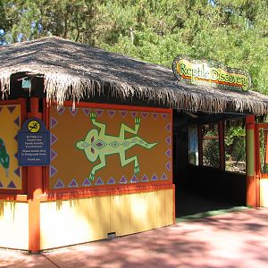 Tavas Jungleland - Reptile Discovery - Exterior