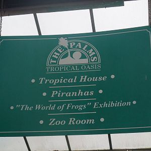 Direction sign at the Palms: Final Visit, 08/08/10