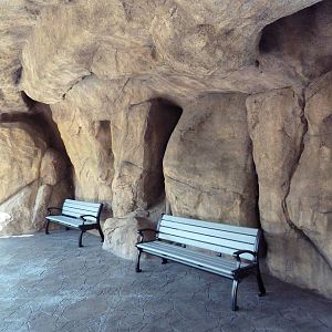 Legends Of The Wild - Waterfall Walkway