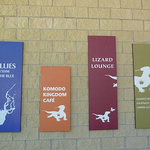 Komodo Kingdom - Entrance Signage