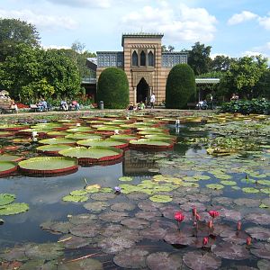View towards Aquarium