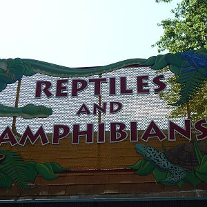 Reptile + Amphibian House - Entrance Sign