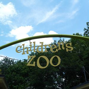 Children's Zoo - Entrance Sign