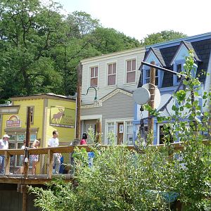 Pittsburgh Zoo - Pier Town