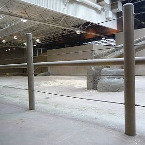 Columbus Zoo - Indoor elephant exhibit