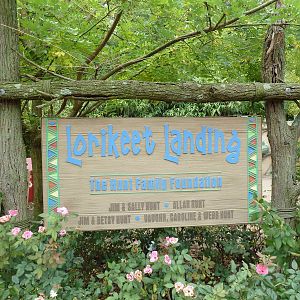 Lorikeet Landing - Sign
