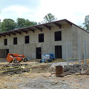 Trails Of Africa - Barn Construction