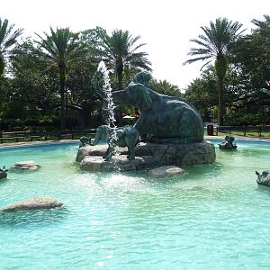 Elephant Plaza - Water Fountain