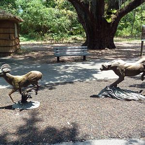 African Savanna - Statues