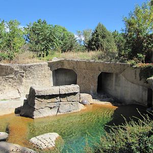Denver Zoo 2010 - Polar Bear exhibit towards the right