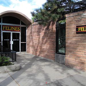 Denver Zoo 2010 - Entrance to the Feline House