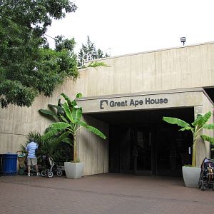 National Zoo 2010 - Entrance to Great Ape House