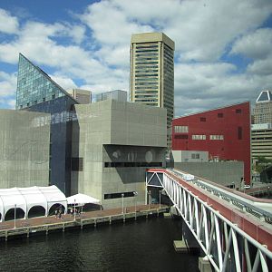 Baltimore Aquarium 2010 - View to the main building from the amphitheatre a