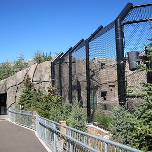 Como Zoo 2010 - Alongside the first Polar Bear exhibit