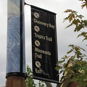 Minnesota Zoo 2010 - Signage example