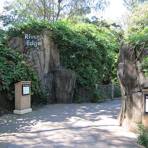 Saint Louis Zoo 2010 - Entrance of Rivers Edge