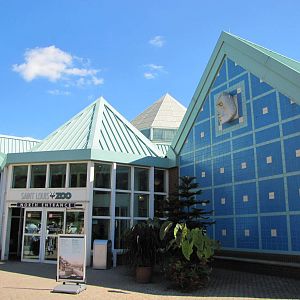 Saint Louis Zoo 2010 - Front of Main Entrance