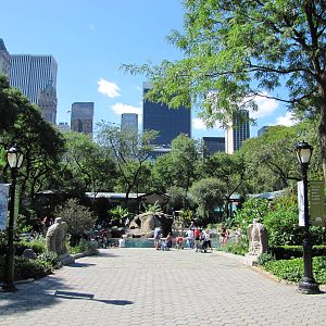 Central Park Zoo 2010 - View from Polar Seabirds towards Sea Lion Pool