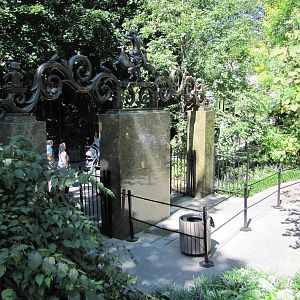 Central Park Zoo 2010 - Entrance to Tisch Childrens Zoo