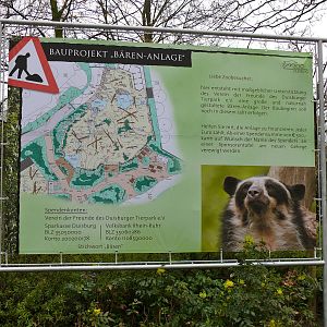 New bear enclosure sign