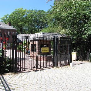 Staten Island Zoo 2010 - Entrance