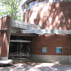 Staten Island Zoo 2010 - Entrance to Carl F. Kauffeld Hall of Reptiles