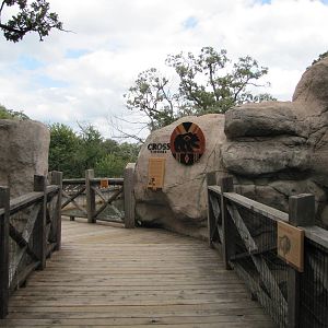 Oklahoma City Zoo 2010 - Boardwalk at Grizzly Bear exhibit in Oklahoma Trai