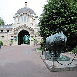 Bronx Zoo 2010 - Front of Zoo Center on historic Astor Court