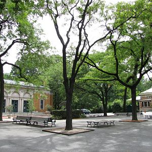 Bronx Zoo 2010 - General view on historic Astor Court
