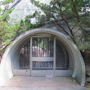Bronx Zoo 2010 - Entrance to Aitken Sea Bird Colony