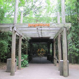 Bronx Zoo 2010 - Jungle World entrance