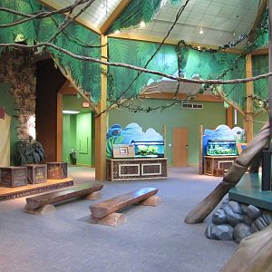 Henry Doorly Zoo 2010 - General view inside Wild Kingdom Pavilion