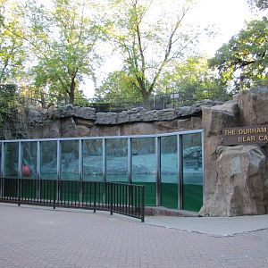 Henry Doorly Zoo 2010 - Front of Polar Bear exhibit in Bear Canyon