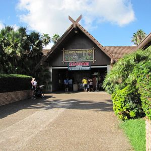Gladys Porter Zoo 2010 - Main entrance