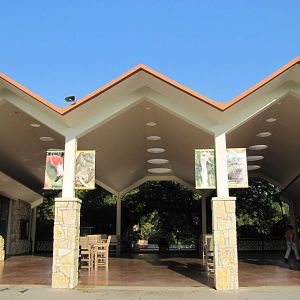 Dallas Zoo 2010 - Former main entrance