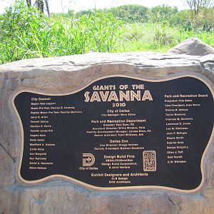 Dallas Zoo 2010 - Sign in Giants of the Savanna