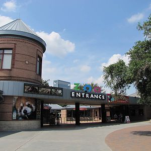 Houston Zoo 2010 - Main entrance